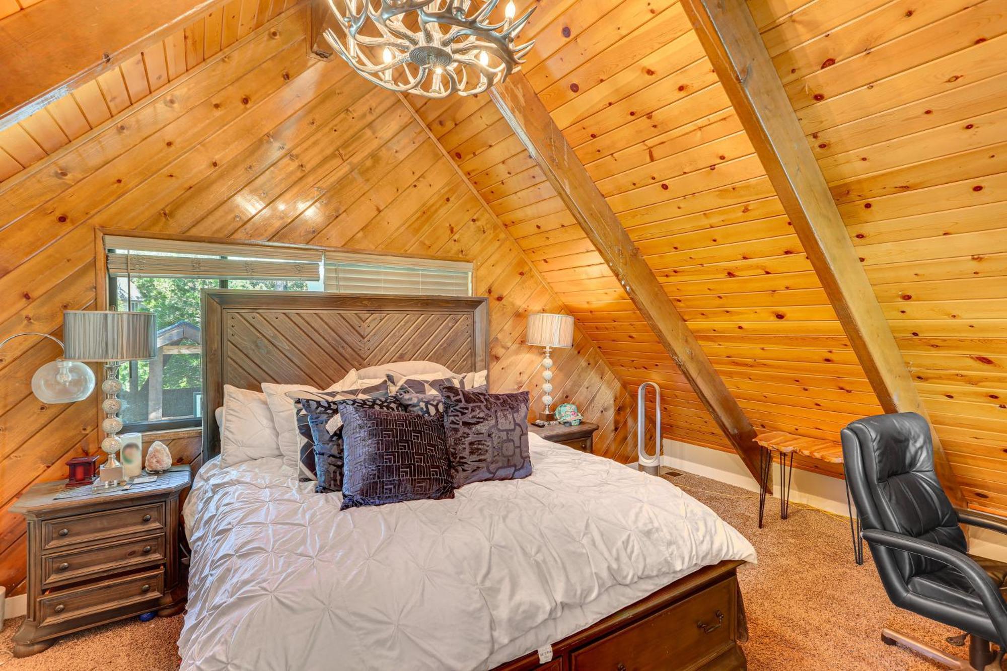 Lake Arrowhead Cabin With Hot Tub And Mountain Views! 외부 사진
