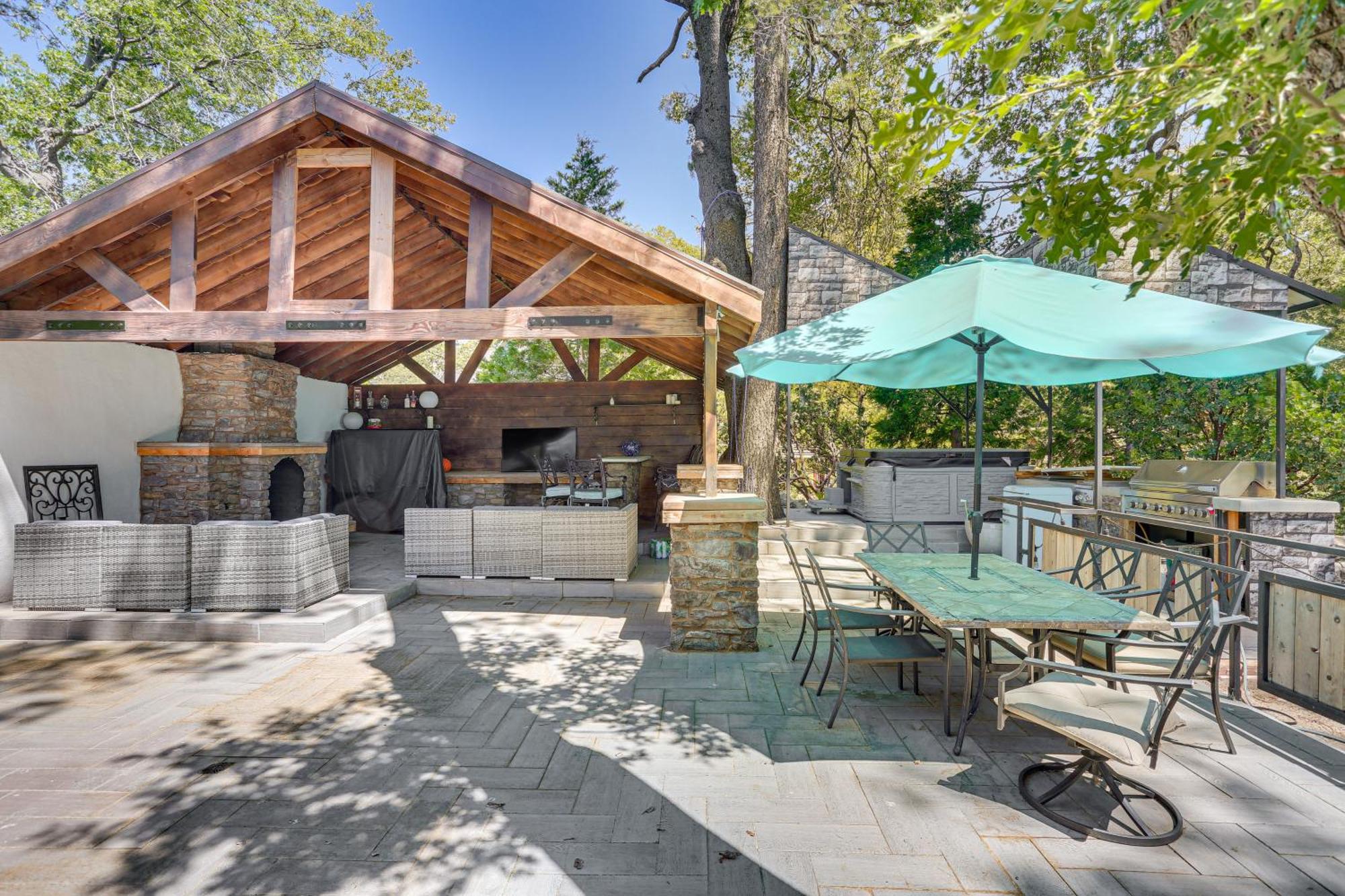 Lake Arrowhead Cabin With Hot Tub And Mountain Views! 외부 사진