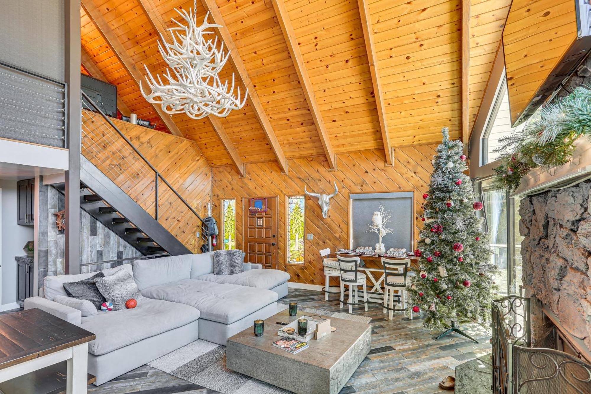 Lake Arrowhead Cabin With Hot Tub And Mountain Views! 외부 사진